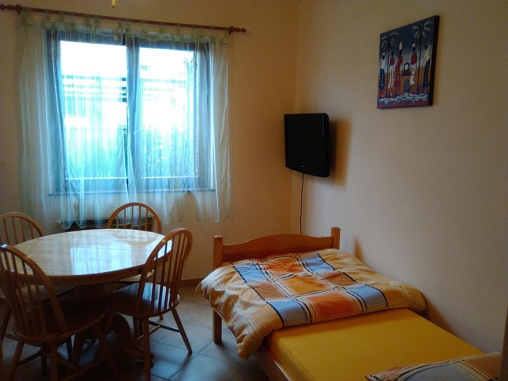 Apartment Jasmine Izola Bagian luar foto