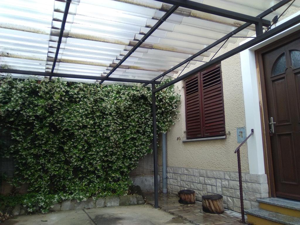 Apartment Jasmine Izola Bagian luar foto